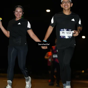 Runner Photo 7692802