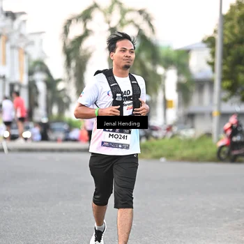 Runner Photo 7692818