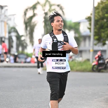 Runner Photo 7692823