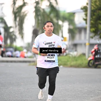 Runner Photo 7692824