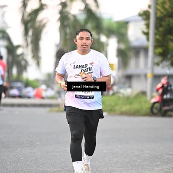 Runner Photo 7692826