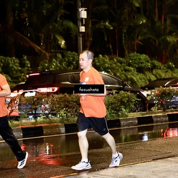 Runner Photo 7692833
