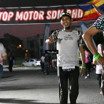 Runner Photo 7692834
