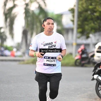 Runner Photo 7692838