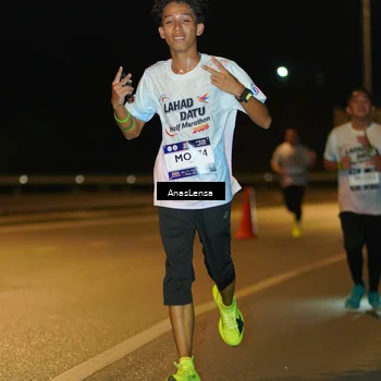 Runner Photo 7692847