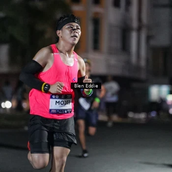 Runner Photo 7692856