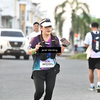 Runner Photo 7692884