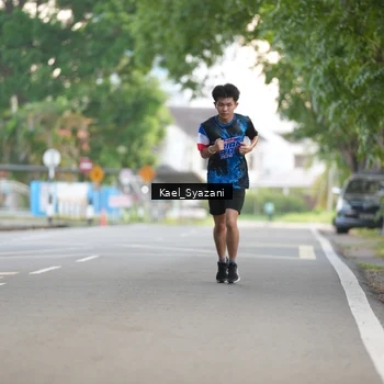 Runner Photo 7692886