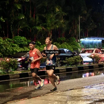 Runner Photo 7692888