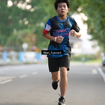 Runner Photo 7692891