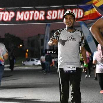 Runner Photo 7692894