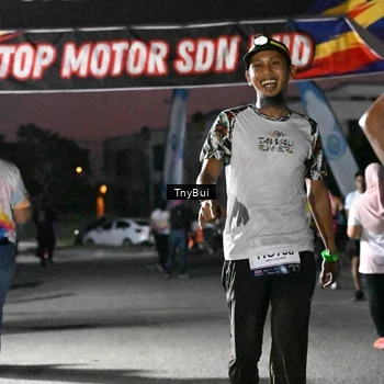 Runner Photo 7692902