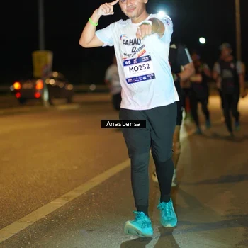 Runner Photo 7692911