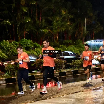 Runner Photo 7692914