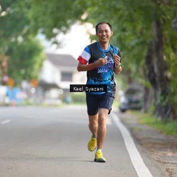 Runner Photo 7692921