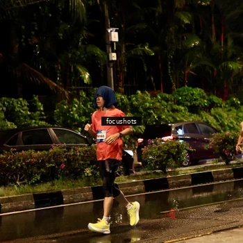 Runner Photo 7692923