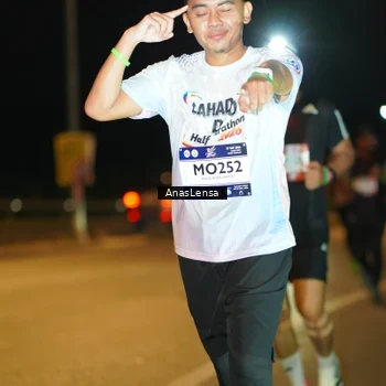 Runner Photo 7692928
