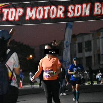 Runner Photo 7692930