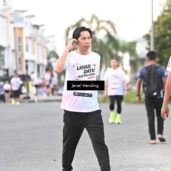 Runner Photo 7692931