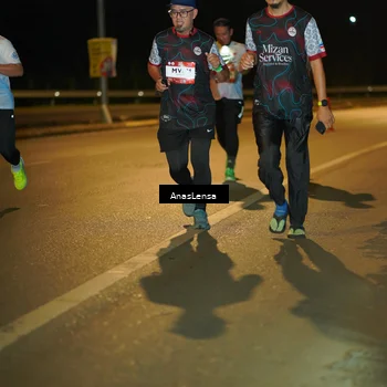 Runner Photo 7692936