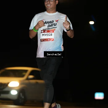 Runner Photo 7692940