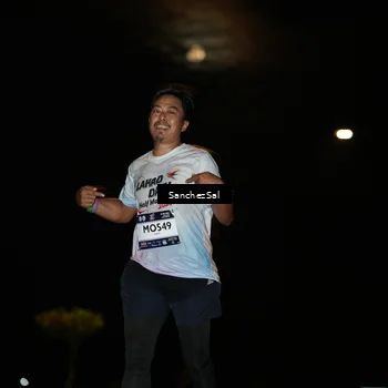 Runner Photo 7692943