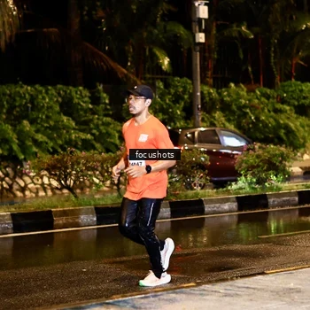 Runner Photo 7692953