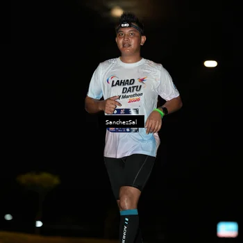 Runner Photo 7692969
