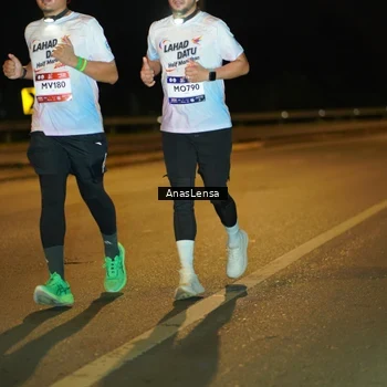 Runner Photo 7692973