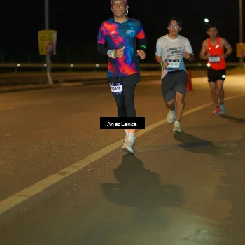 Runner Photo 7692978