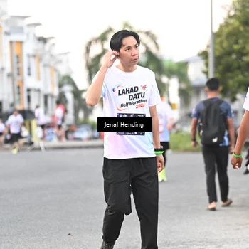 Runner Photo 7692986