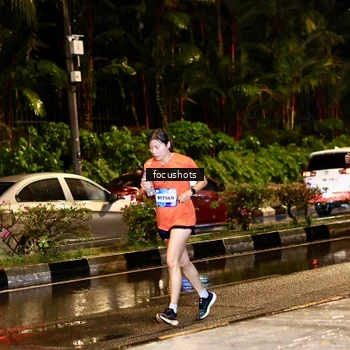 Runner Photo 7692993