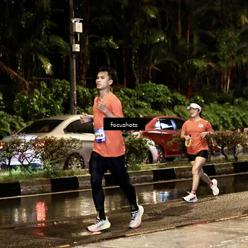 Runner Photo 7692994