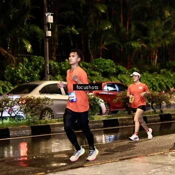 Runner Photo 7692995