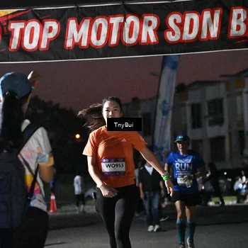 Runner Photo 7692997