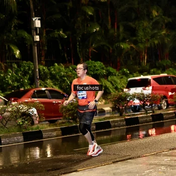 Runner Photo 7693004