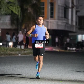 Runner Photo 7693005