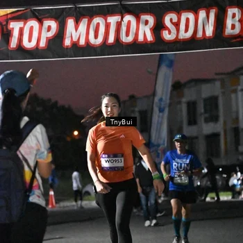 Runner Photo 7693009