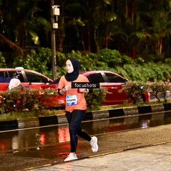 Runner Photo 7693010