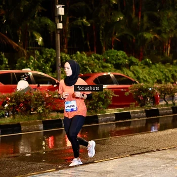 Runner Photo 7693028