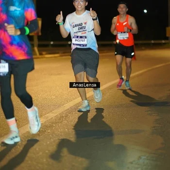 Runner Photo 7693042