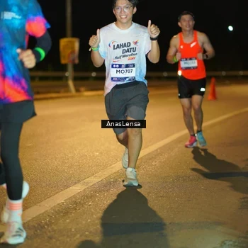 Runner Photo 7693045
