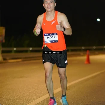 Runner Photo 7693058