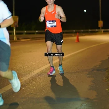 Runner Photo 7693062