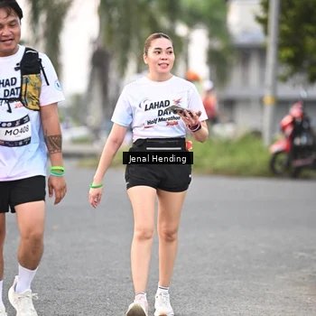 Runner Photo 7693069