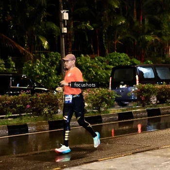Runner Photo 7693074