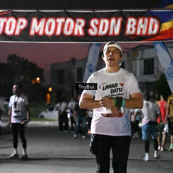 Runner Photo 7693080