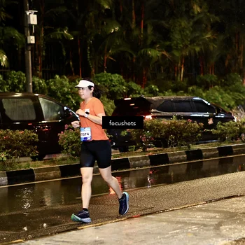 Runner Photo 7693089