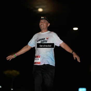 Runner Photo 7693101