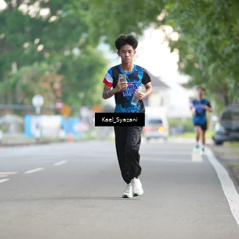 Runner Photo 7693109